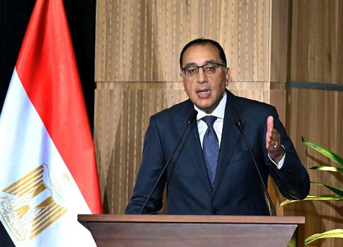 الحكومة تحسم الجدل بشأن زيادة أسعار البنزين والسولار اليوم واجتماع البنك المركزي المصري وسعر الفائدة.. تفاصيل