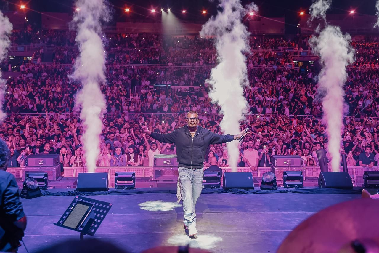 لماذا نفدت تذاكر حفل عمرو دياب بهذه السرعة؟ وصدمة للجمهور تذاكر حفل عمرو دياب Sold Out في وقت قياسي