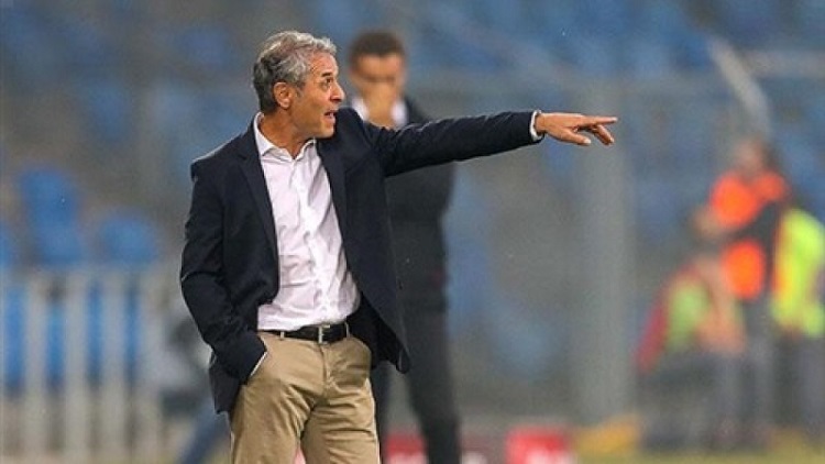 لماذا ترفض جماهير نادي زيوريخ قرار تعيين مارسيل كولر على رأس الجهاز الفني للفريق؟.. صدمة في سويسرا وغضب جماهيري ولافتات غاضبة ورسائل نارية