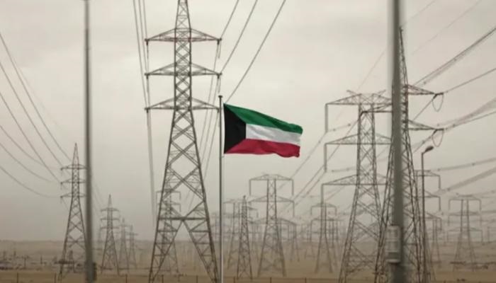 رسميًا تقليص الدوام الحكومي في الكويت إلى 6 ساعات لمواجهة استهلاك الكهرباء وتقليل ساعات التشغيل بالمصانع ودعوات عاجلة لترشيد الطاقة في الصيف