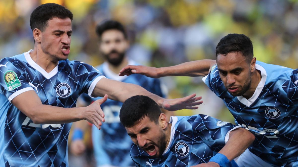 كيفية مشاهدة مباراة بيراميدز اليوم والقنوات الناقلة لمباراة بيراميدز وسموحة.. بث مباشر مباراة بيراميدز وسموحة ليلة الحسم في الدوري المصري