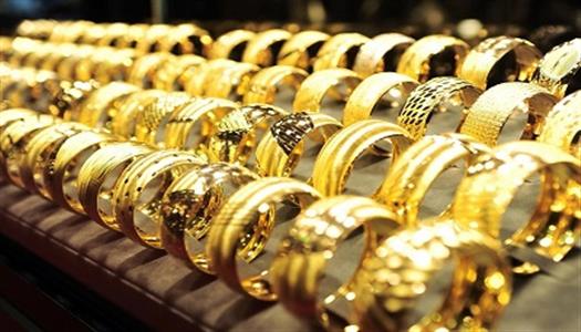 انخفاض يضرب أسعار الذهب اليوم في السعودية وعيار 24 يتراجع بشكل لافت كم سجل عيار 21 الآن؟ وسعر السبائك اليوم