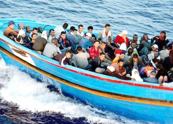 صدمة في مصر بعد العثور على ضحايا مركب هجرة غير شرعية بسيدي براني.. جثامين وأشلاء على شاطئ مطروح!؟